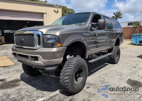 2004 Ford Excursion from USA, damaged, VIN 1FMSU43P44EA56041